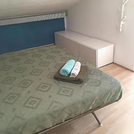 Mansardina Petroni Apartment