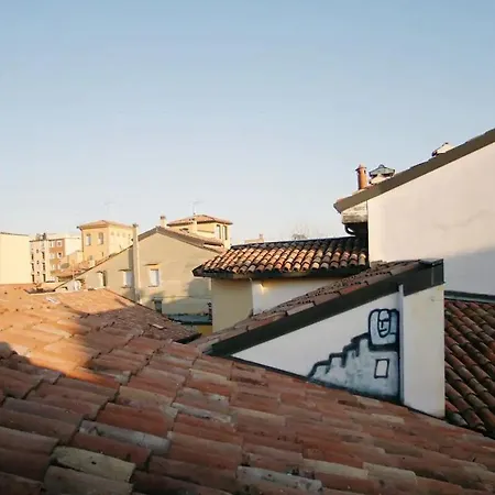 Mansardina Petroni Apartment